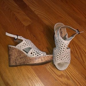 Cream wedges